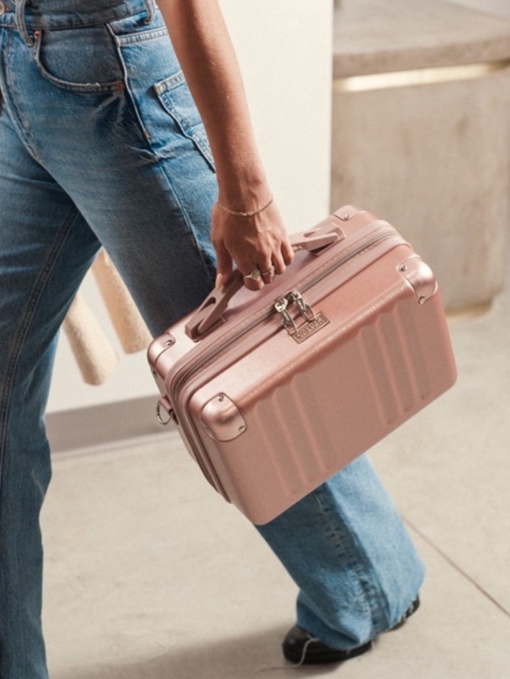 Calpak Ambeur Vanity Case